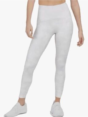 SPANX Booty Boost Leggings